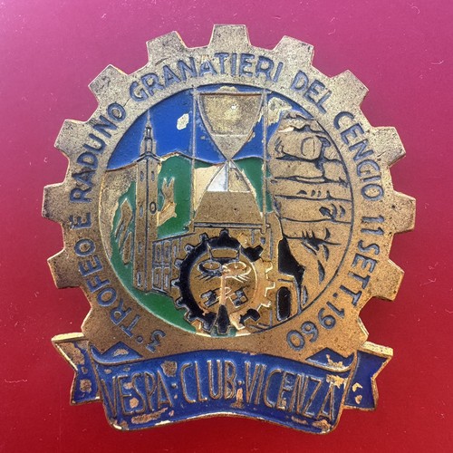 Vespa club vicenza rally plate